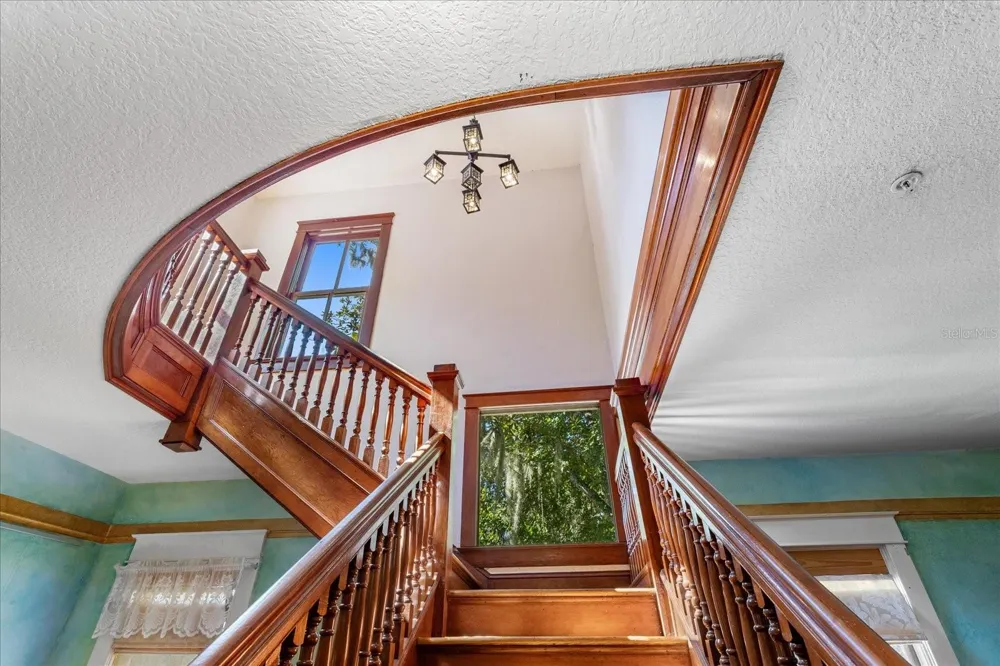 620 TUBB STREET Oakland, FL 34760