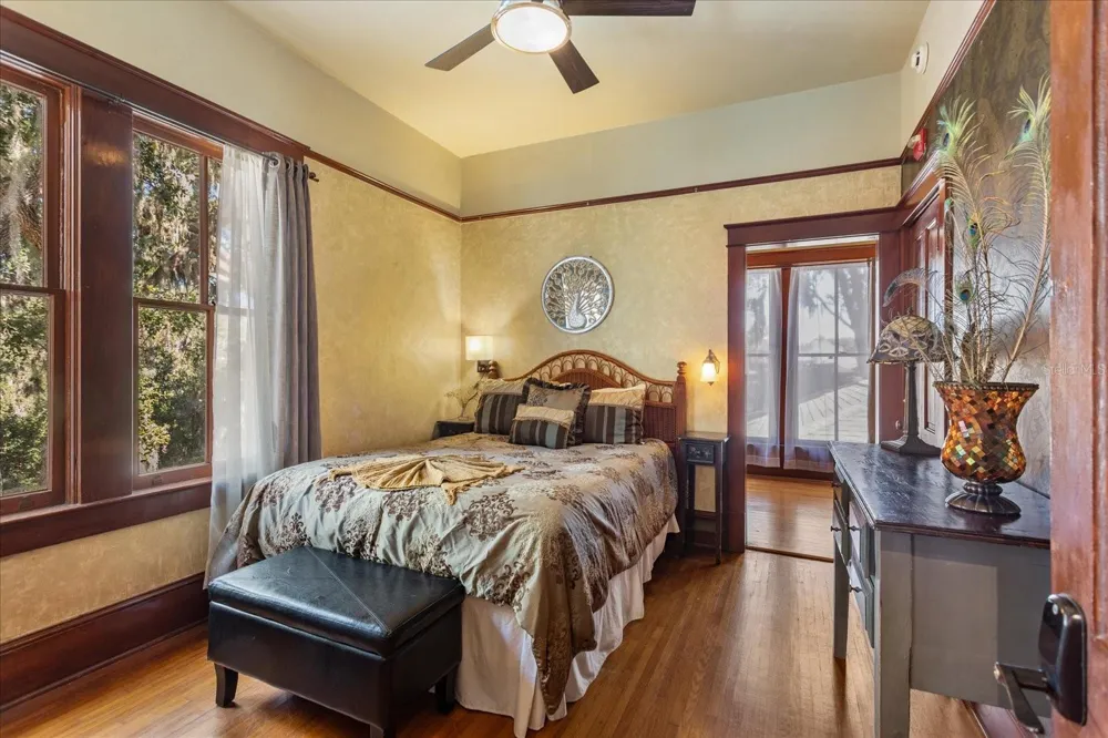 620 TUBB STREET Oakland, FL 34760