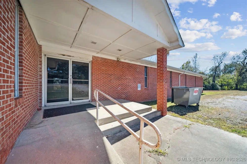 720 S Main Street Ada, OK 74820