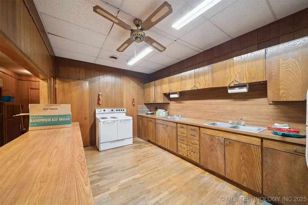 720 S Main Street Ada, OK 74820
