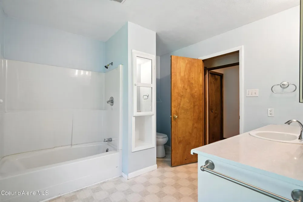 33691-93 ID-200 Sandpoint, ID 83864