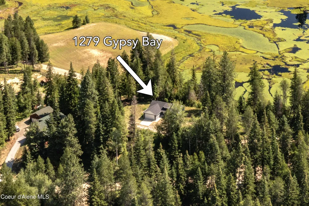 1279 Gypsy Bay Road Sagle, ID 83860
