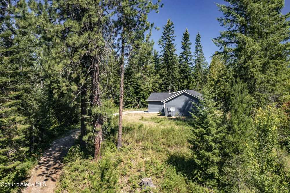 1279 Gypsy Bay Road Sagle, ID 83860