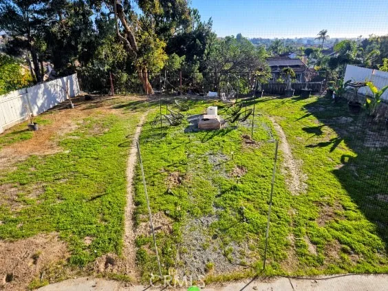 1376 Darwin Drive Oceanside, CA 92056