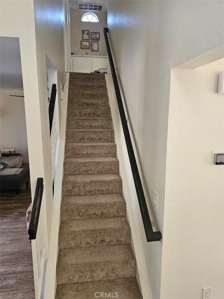 1376 Darwin Drive Oceanside, CA 92056