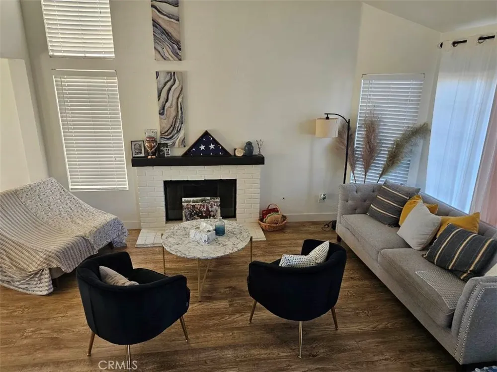 1376 Darwin Drive Oceanside, CA 92056