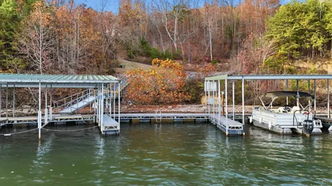 122 Waterside Way