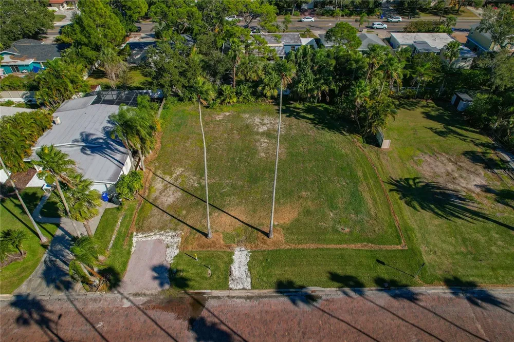 1645 SANTA BARBARA DRIVE Dunedin, FL 34698