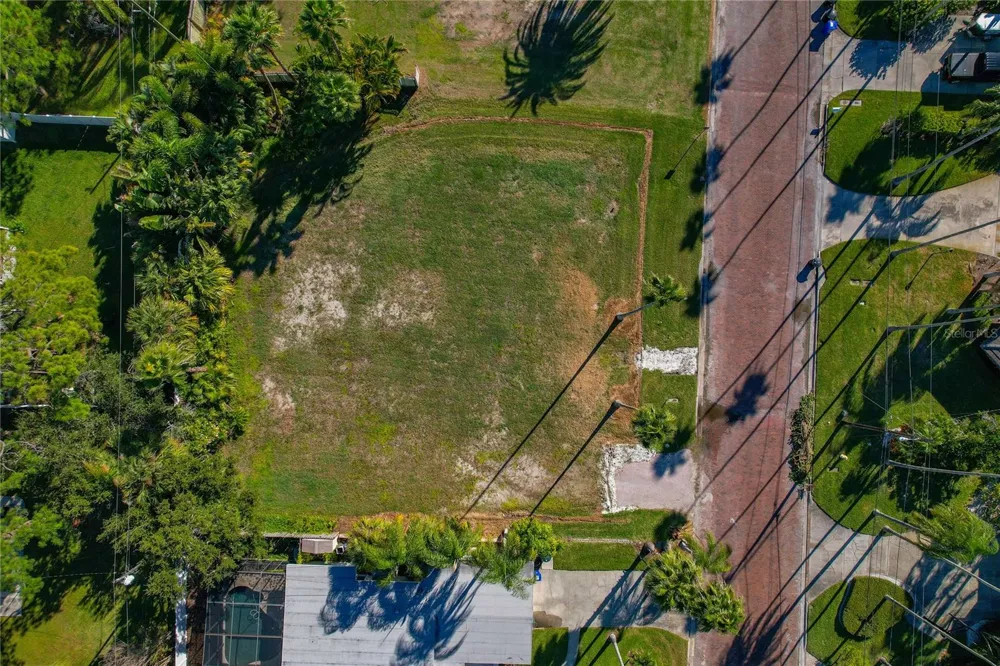 1645 SANTA BARBARA DRIVE Dunedin, FL 34698