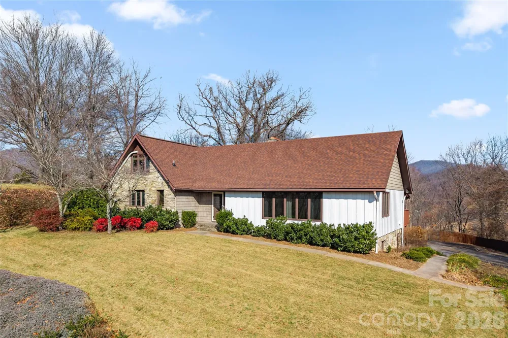 112 Hy Vu Drive Canton, NC 28716