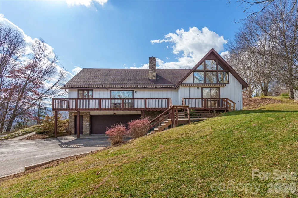 112 Hy Vu Drive Canton, NC 28716