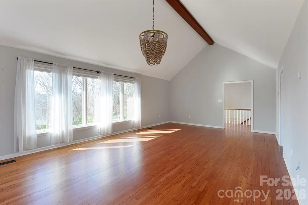 112 Hy Vu Drive Canton, NC 28716