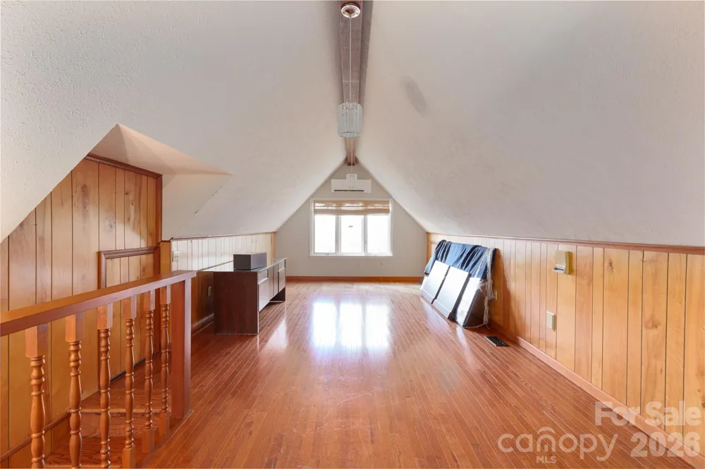 112 Hy Vu Drive Canton, NC 28716