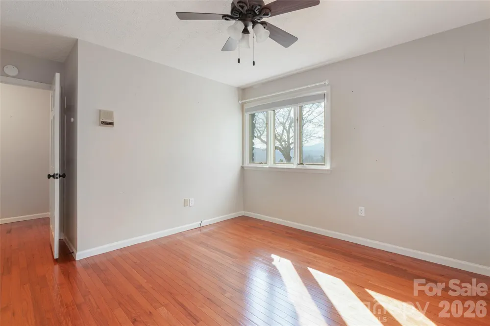 112 Hy Vu Drive Canton, NC 28716