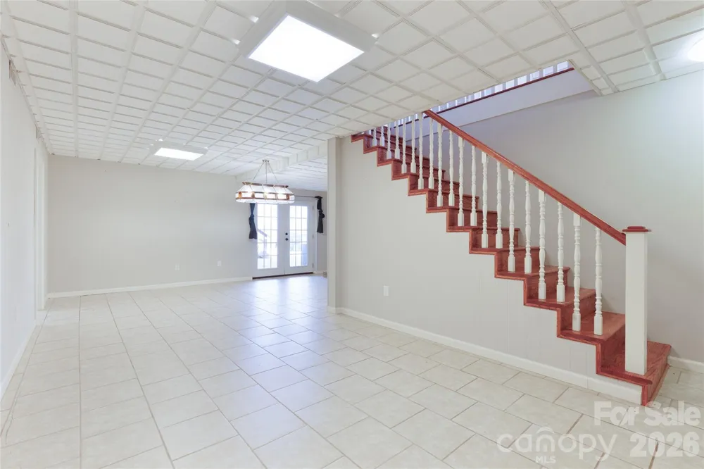112 Hy Vu Drive Canton, NC 28716