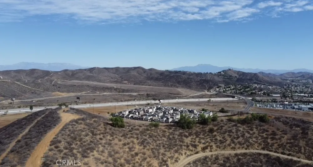 Summit Dr. Lake Elsinore, CA 92530