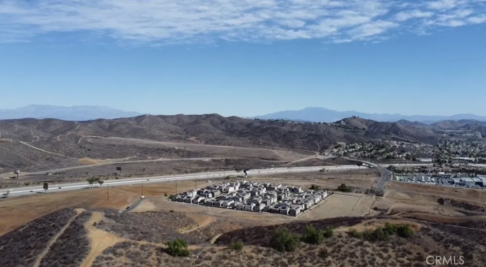 Summit Dr. Lake Elsinore, CA 92530