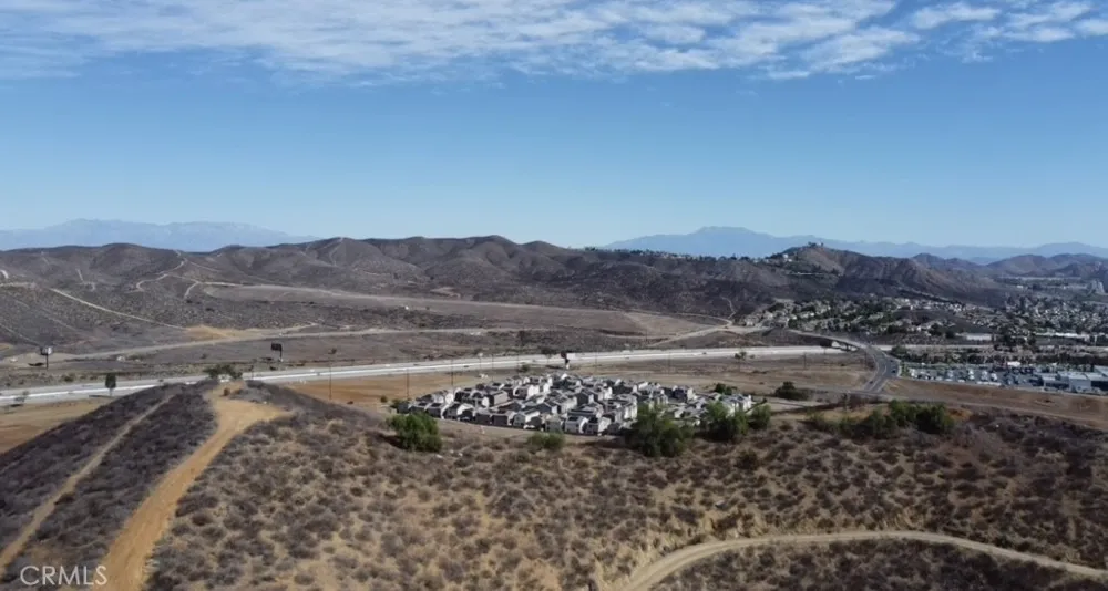 Summit Dr. Lake Elsinore, CA 92530