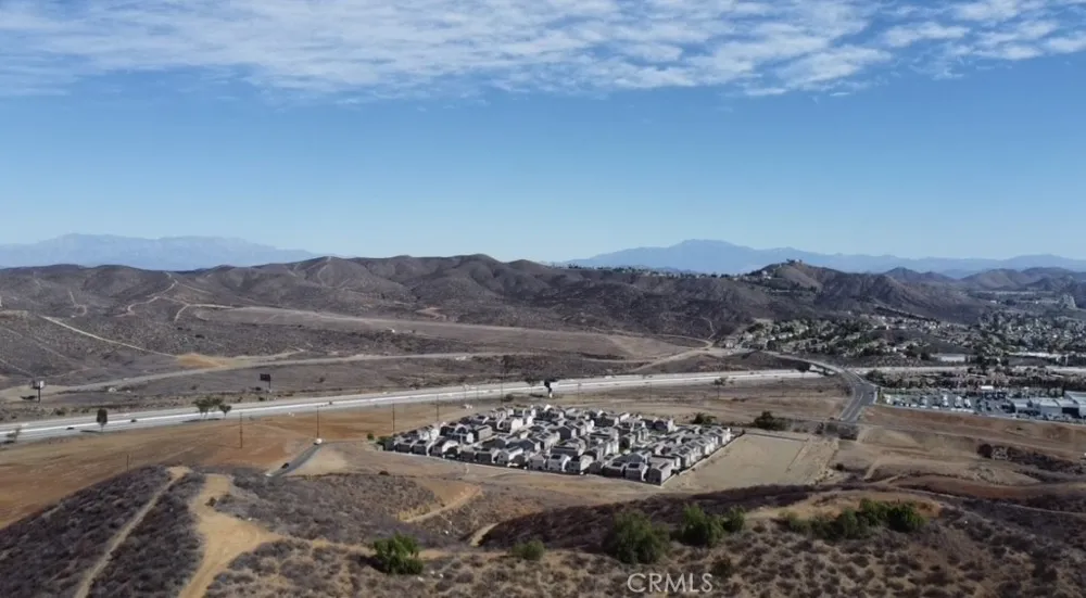 Summit Dr. Lake Elsinore, CA 92530