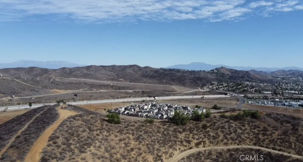 Summit Dr. Lake Elsinore, CA 92530