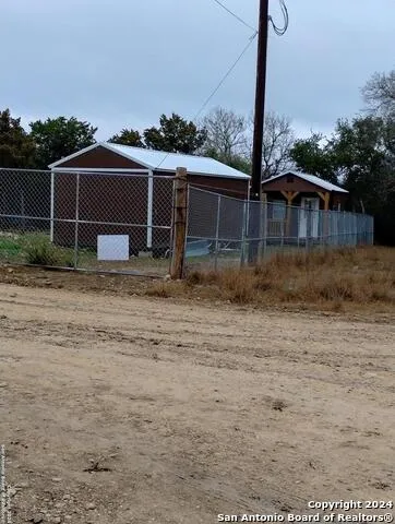 475 Skyline Dr Bandera, TX 78003