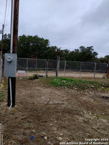 475 Skyline Dr Bandera, TX 78003