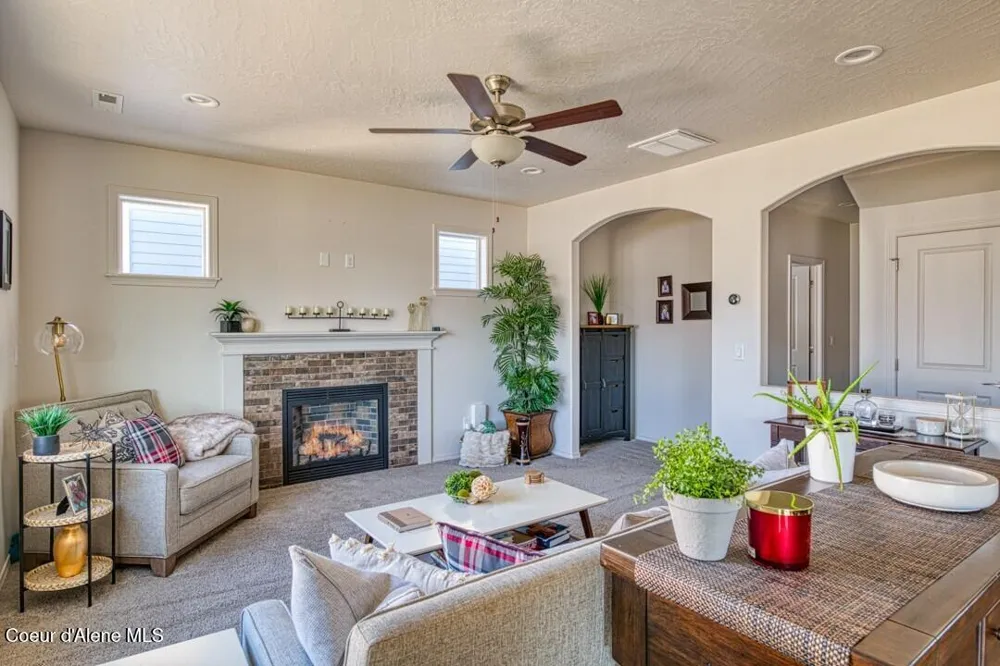 12503 Farley Way Rathdrum, ID 83858