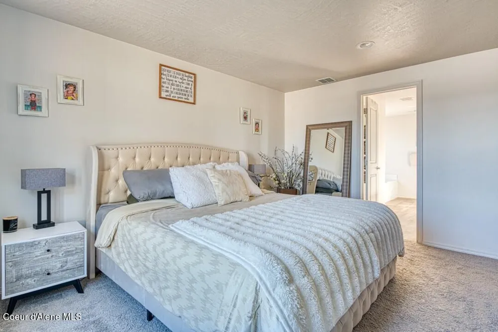 12503 Farley Way Rathdrum, ID 83858
