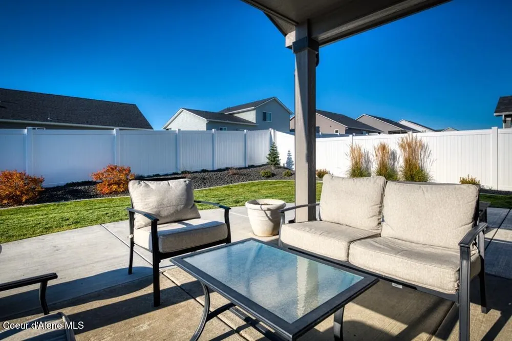 12503 Farley Way Rathdrum, ID 83858