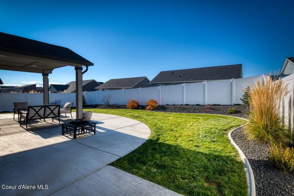 12503 Farley Way Rathdrum, ID 83858