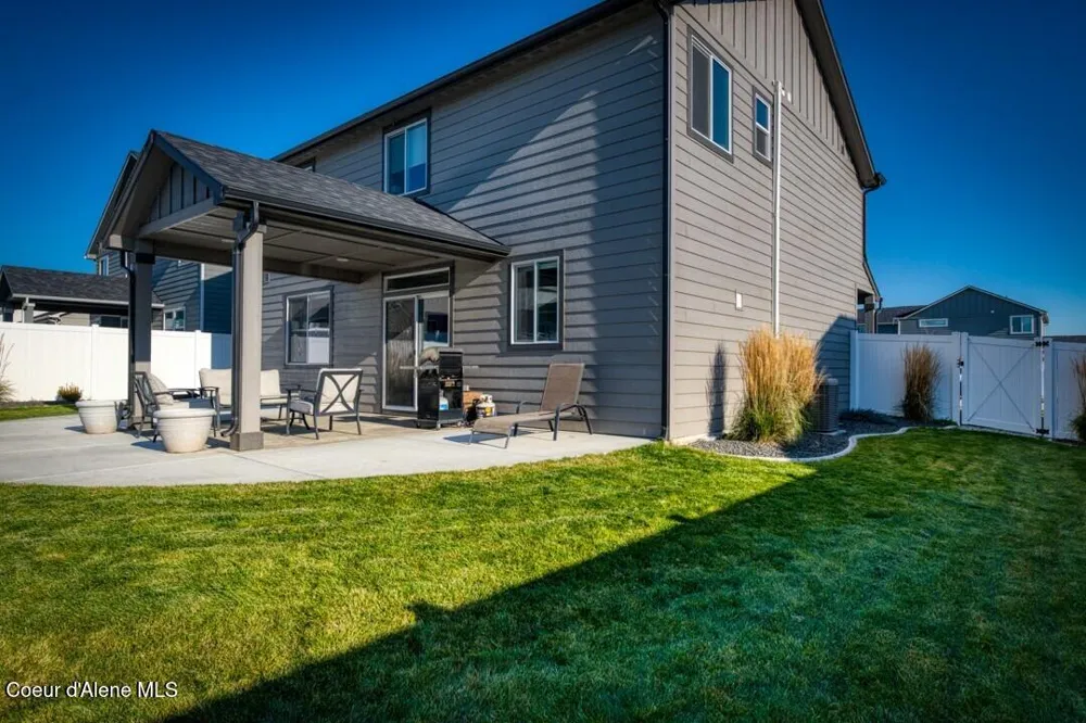 12503 Farley Way Rathdrum, ID 83858