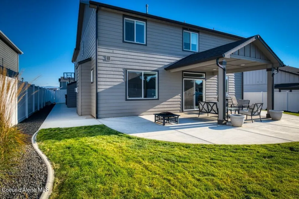 12503 Farley Way Rathdrum, ID 83858
