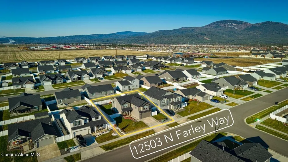 12503 Farley Way Rathdrum, ID 83858