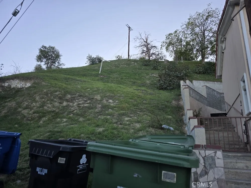 2818 Adkins Avenue El Sereno, CA 90032