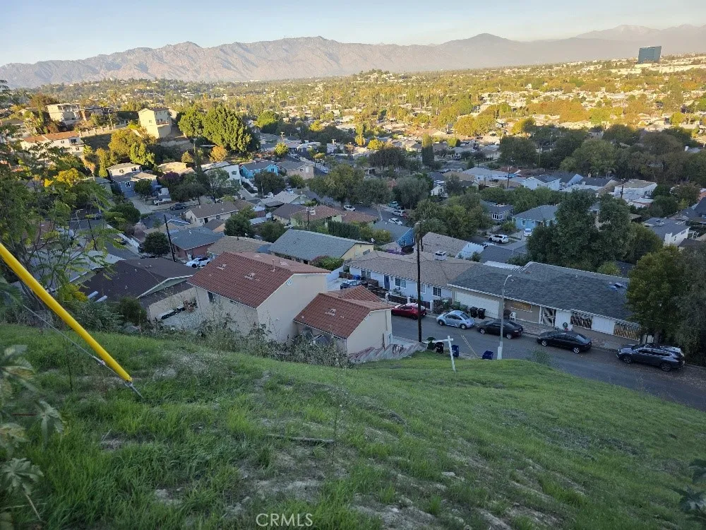 2818 Adkins Avenue El Sereno, CA 90032