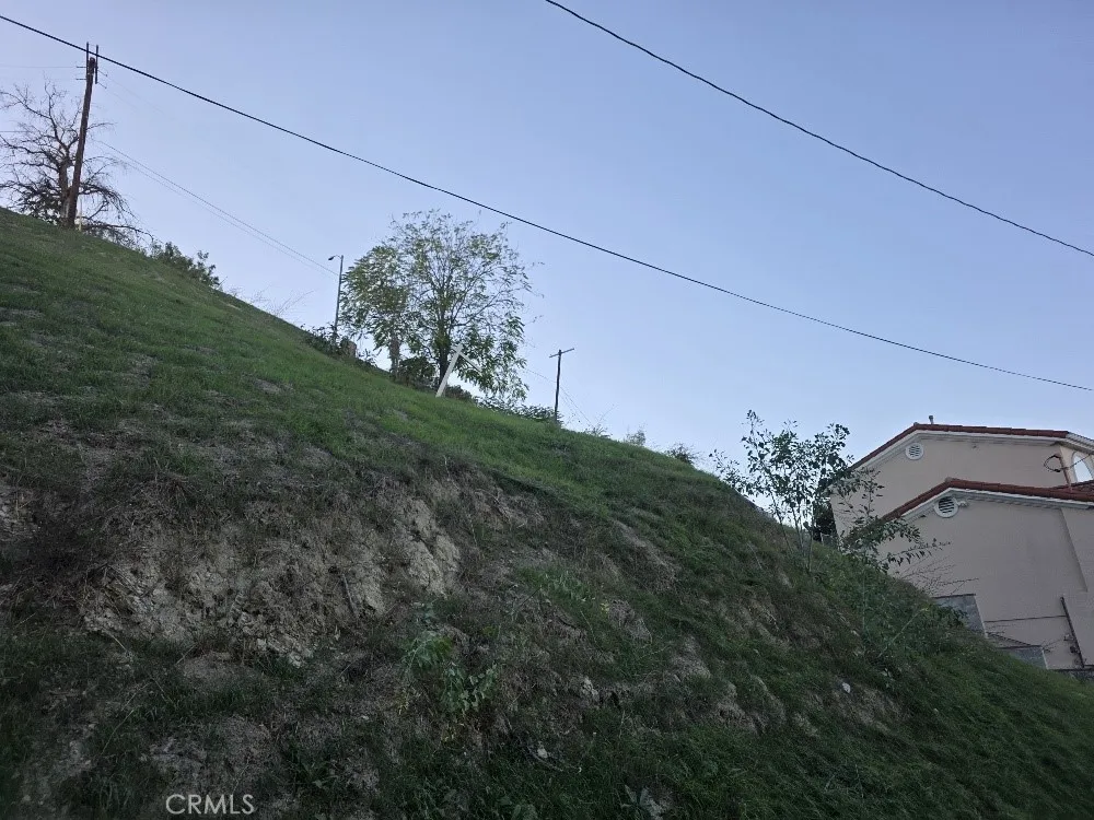 2818 Adkins Avenue El Sereno, CA 90032