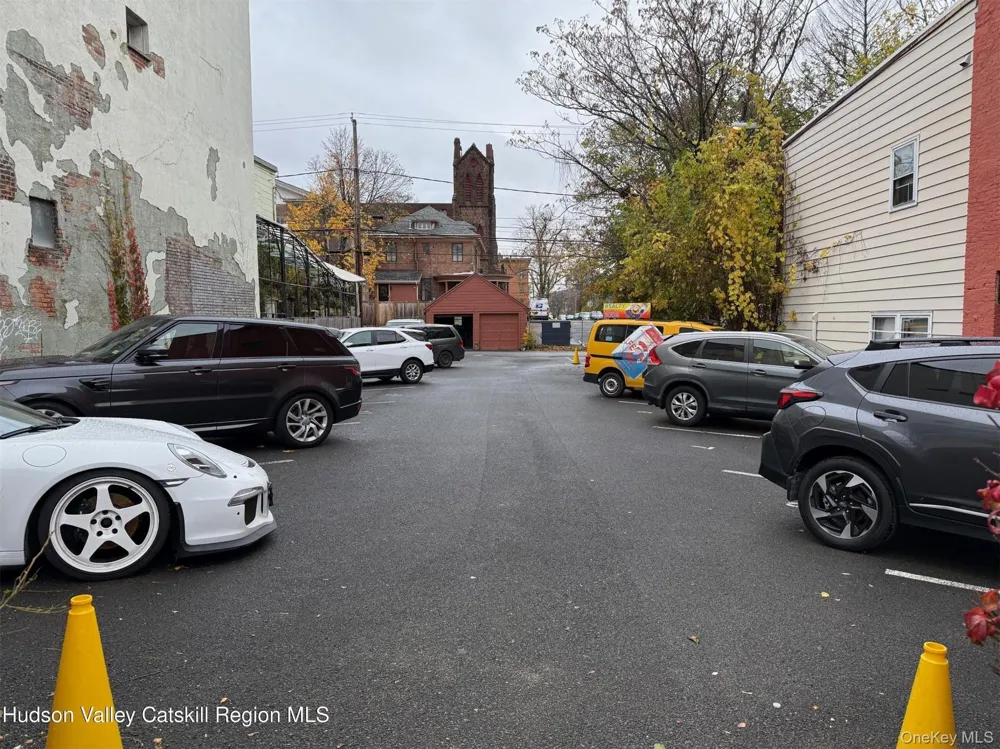 411 Warren Street Hudson, NY 12534