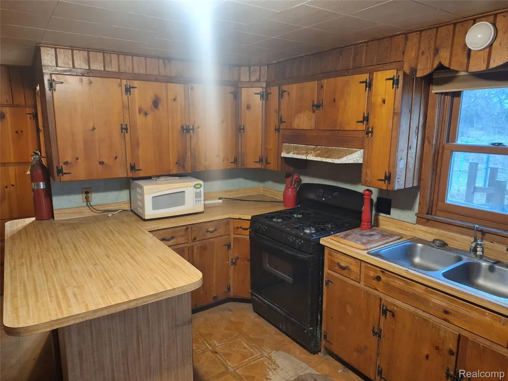 6921 Wegner Road Thomas Township, MI 48609