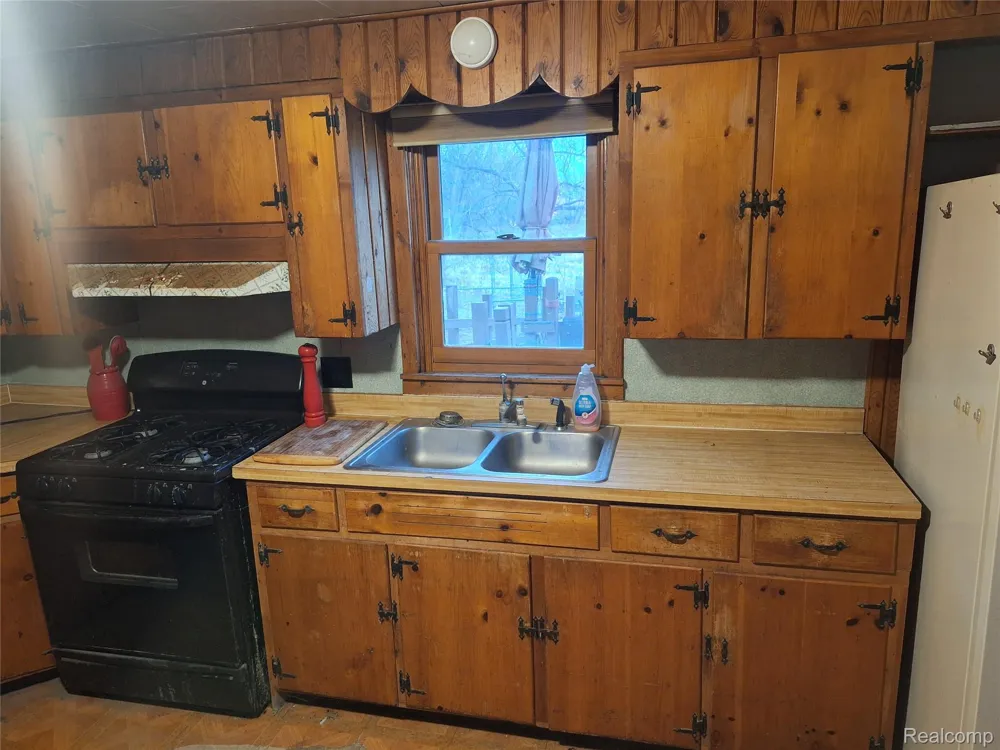 6921 Wegner Road Thomas Township, MI 48609