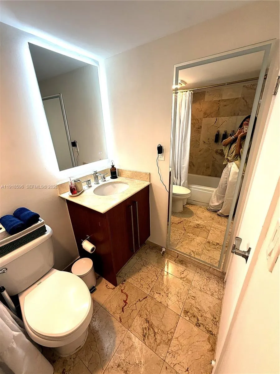 10275 Collins Avenue #1101 Bal Harbour, FL 33154