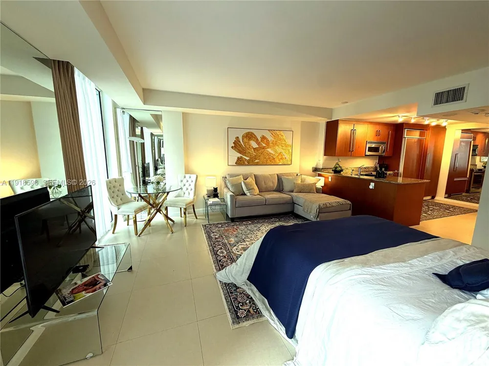 10275 Collins Avenue #1101 Bal Harbour, FL 33154