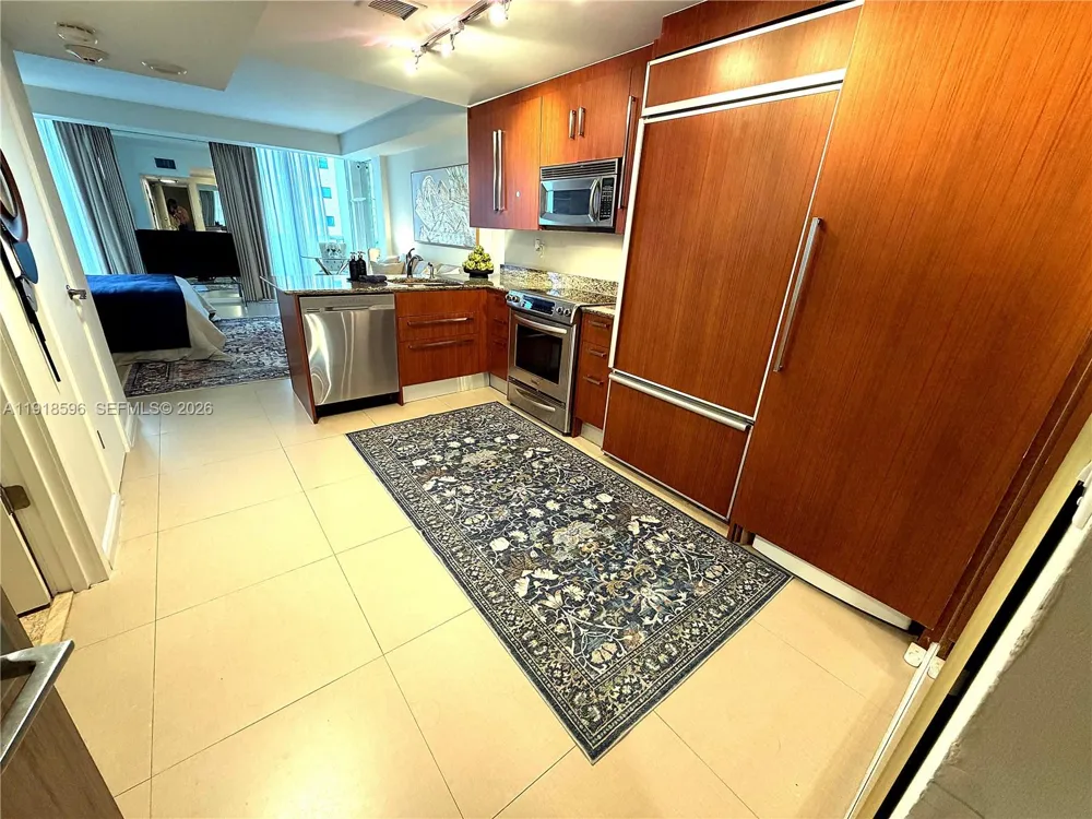 10275 Collins Avenue #1101 Bal Harbour, FL 33154