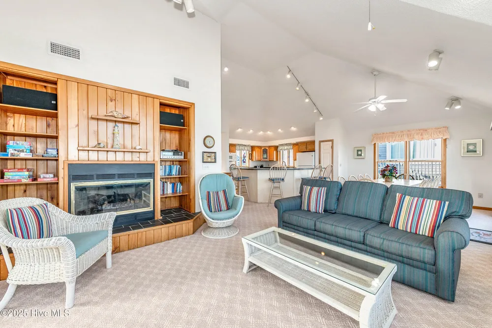 721 Crown Point Circle Corolla, NC 27927