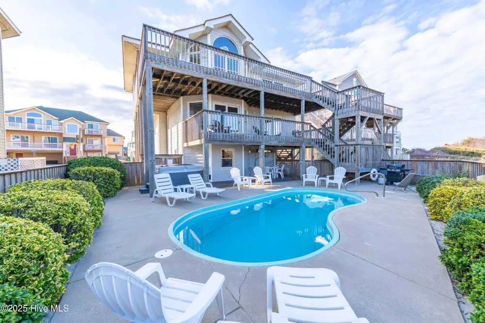 721 Crown Point Circle Corolla, NC 27927