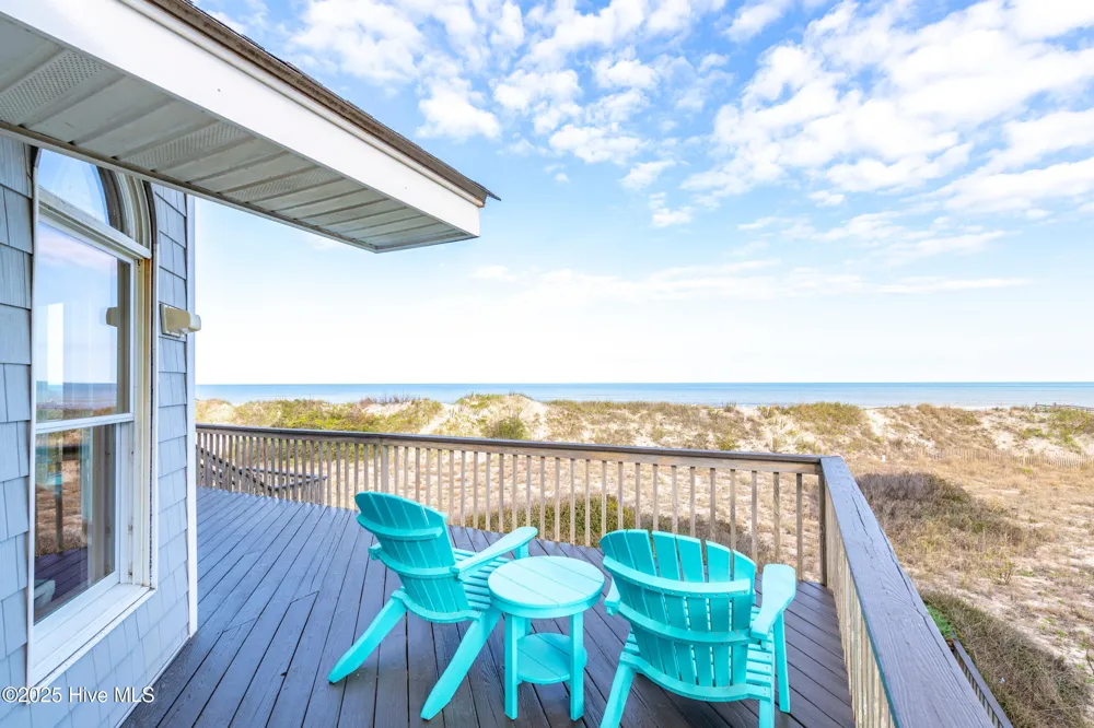 721 Crown Point Circle Corolla, NC 27927