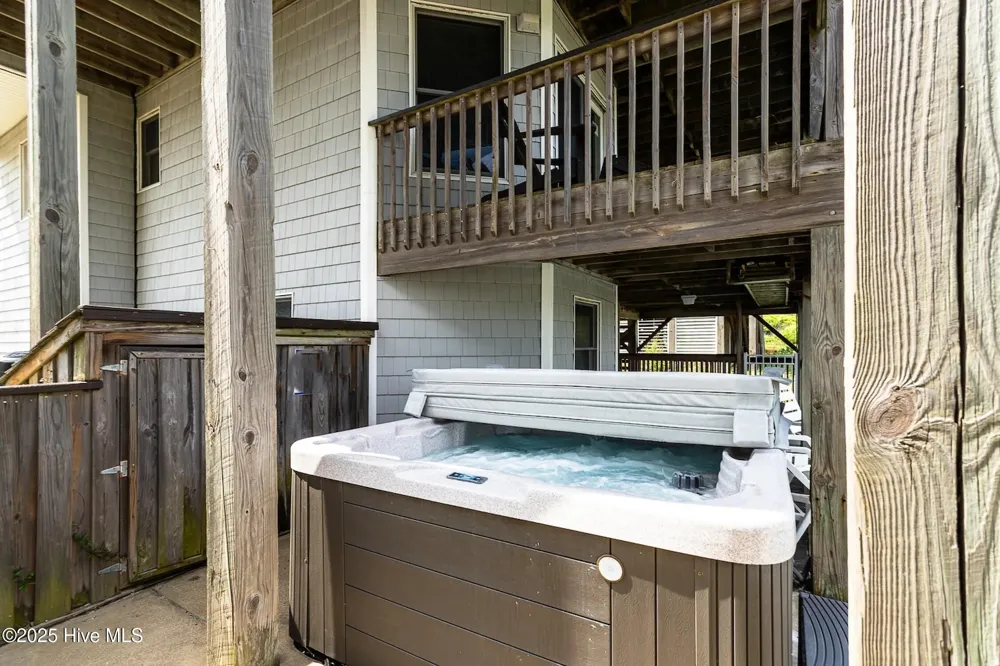 721 Crown Point Circle Corolla, NC 27927