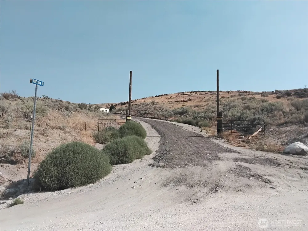 6 Painted Rock Road Tonasket, WA 98855