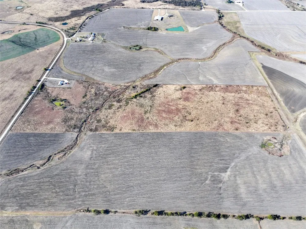 251 CR 347A Rosebud, TX 76570