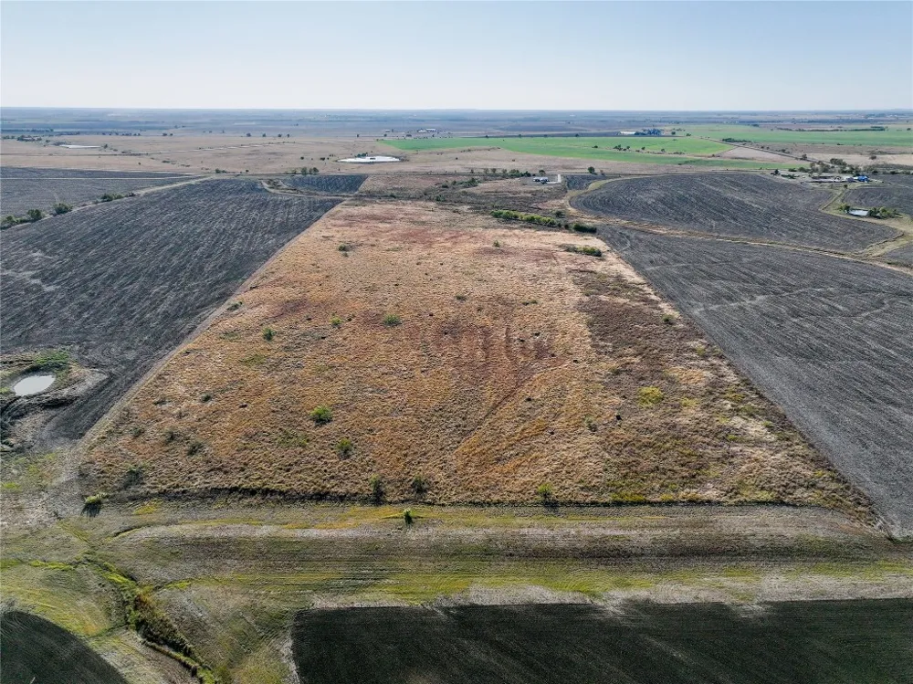 251 CR 347A Rosebud, TX 76570