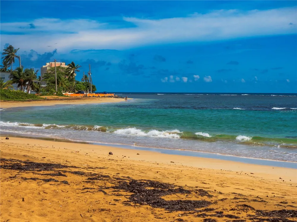 707 OCEAN DRIVE #A-4 Luquillo, PR 00773